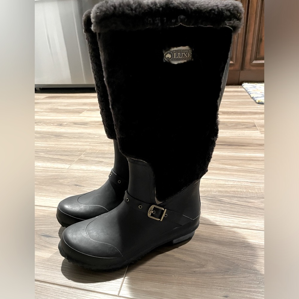 Australian Luxe Fur Lined Boots size 7